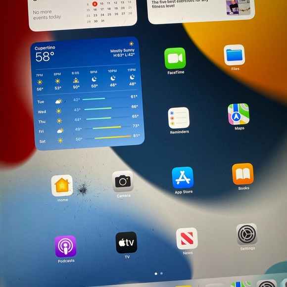 iPad Pro 7th Gen Includes Case And Stylus